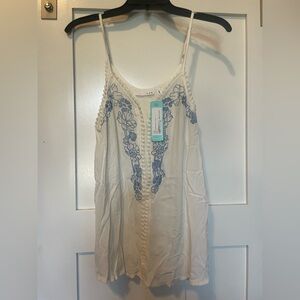NWT Embroidered White and Blue Tank Top LUQ Size large